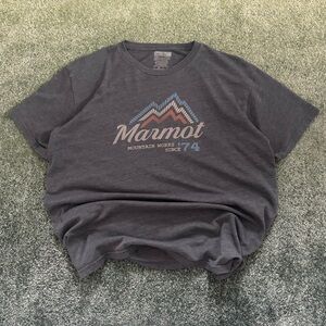 Marmot Y2K Center Hit Nature Cottage Outdoors Hiking Camping Graphic Tee